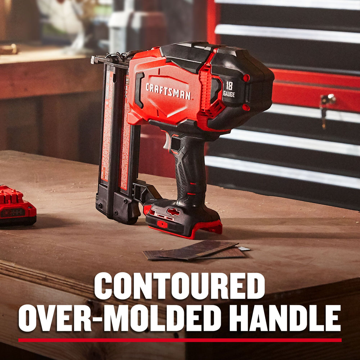 CRAFTSMAN V20* Engrapadora de clavos sin cuerda con (1) batería de 1.5Ah y cargador – Reacondicionada