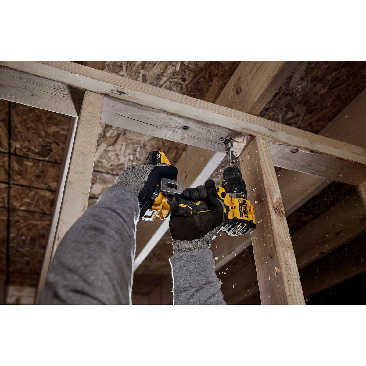 Kit de taladro percutor inalámbrico sin escobillas de 1/2 pulg. DEWALT ATOMIC 20V MAX* – Reacondicionado