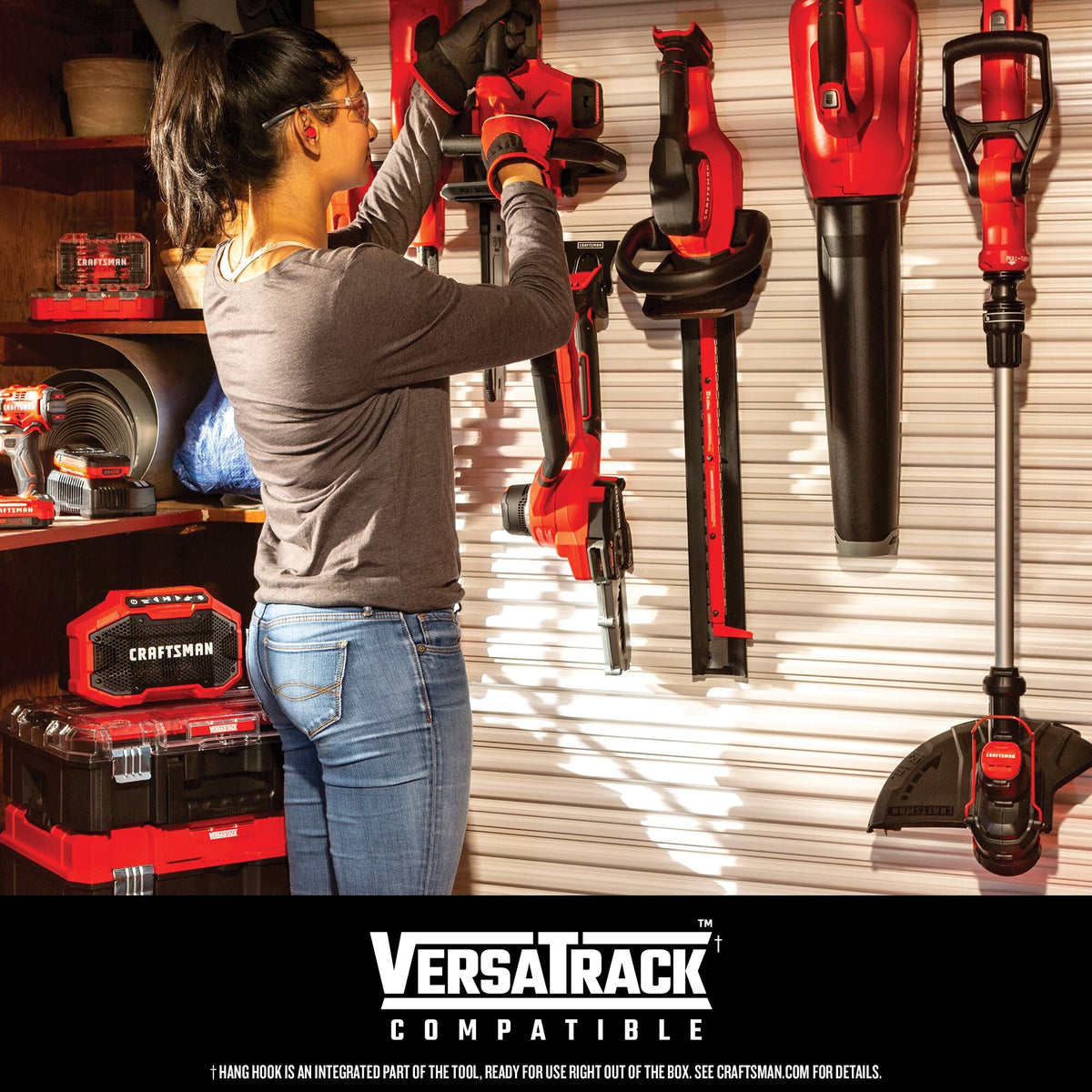 CRAFTSMAN V20* Kit de podadora de setos de asta inalámbrica de 18 pulgadas con (1) batería de 2.0ah y cargador – Reacondicionado